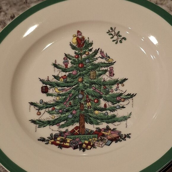 Spode Christmas Santa Topped Tree Salad Plate 7.75"  Set of 4 - Picture 1 of 5